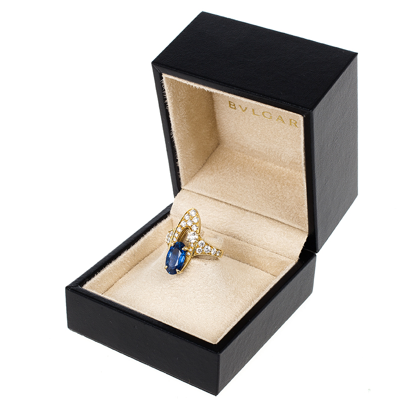 Box of the Bvlgari Elisia Sapphire and Diamond Ring Size 52