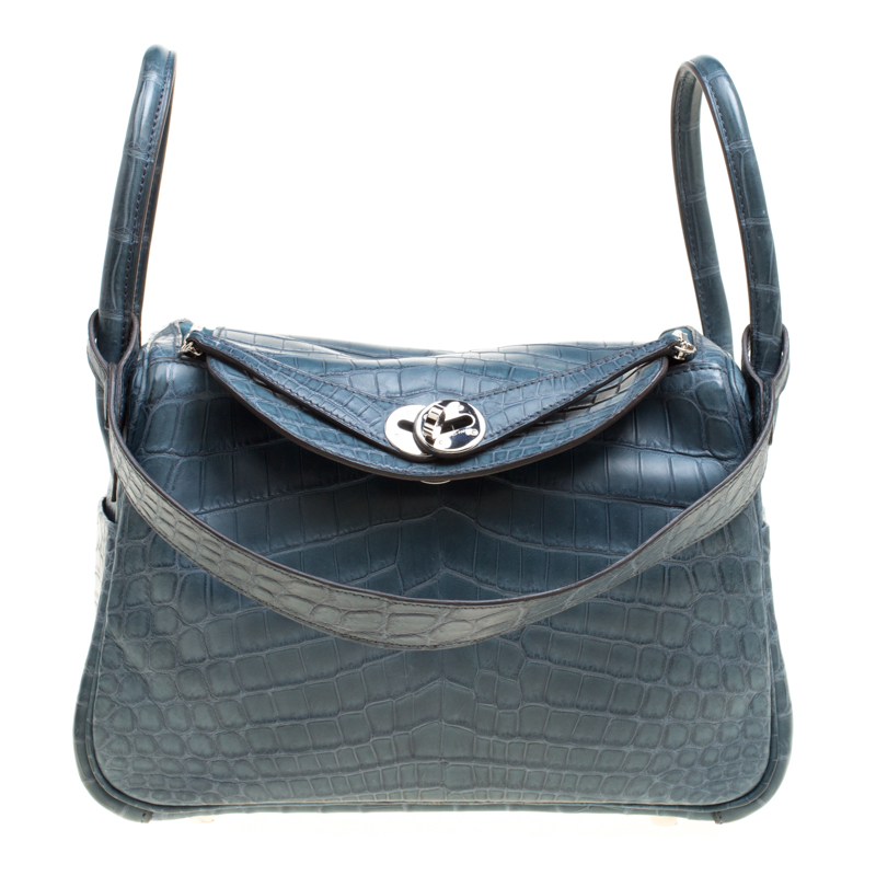 Discover the Popular Hermes Lindy Bag 