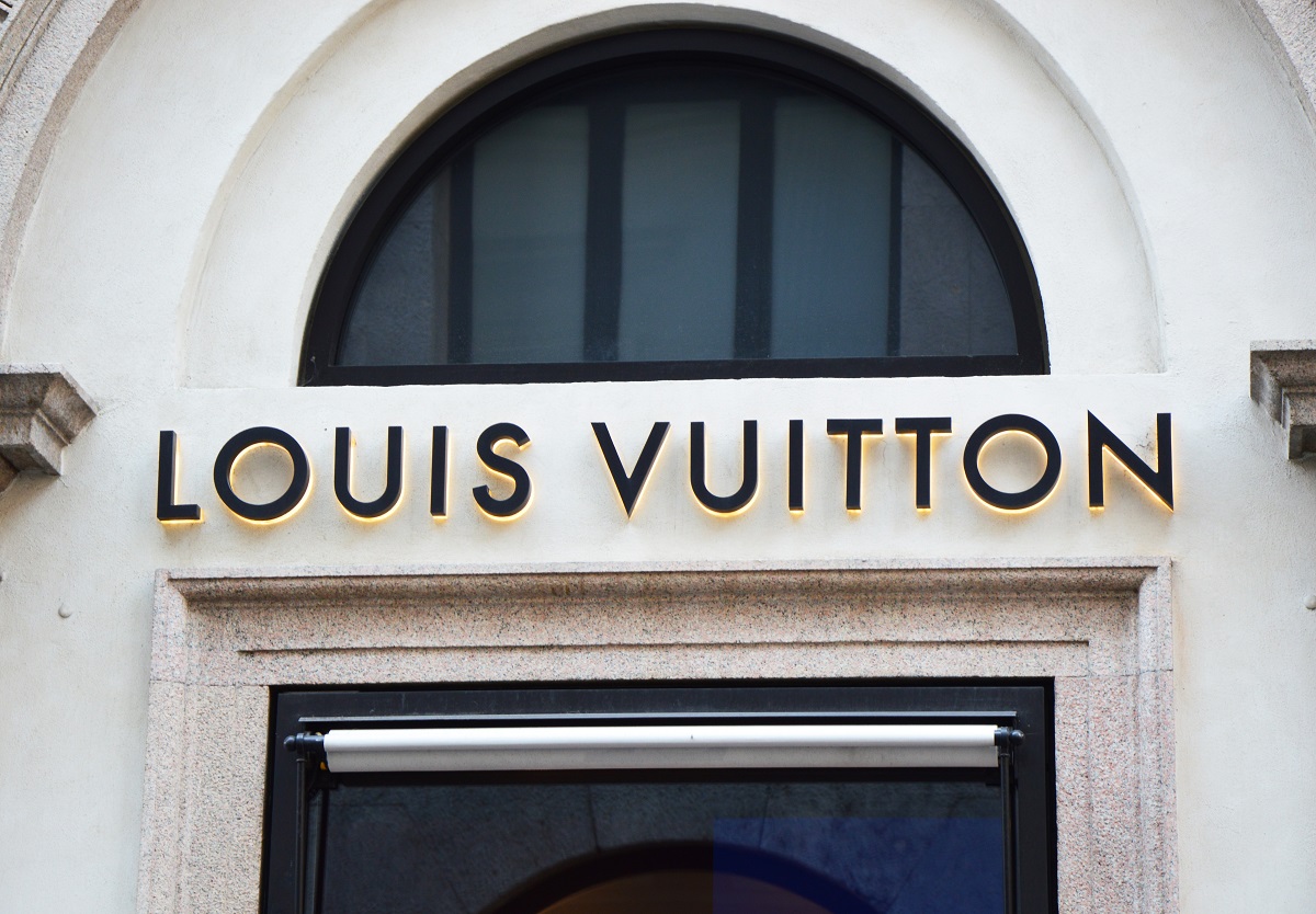 Louis Vuitton Cluny Top Handle bag