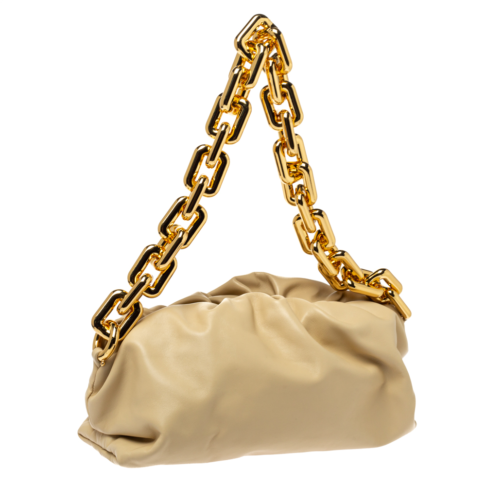 Popular Bottega Veneta The Chain Pouch Bag – Inside The Closet