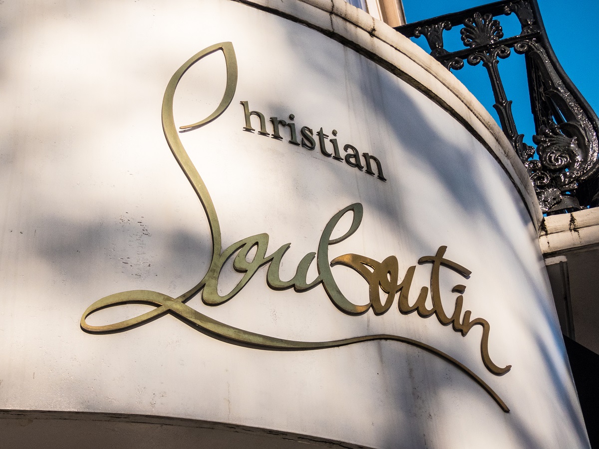 Shoe Spotlight: Christian Louboutin Pigalle Pumps – Inside The Closet