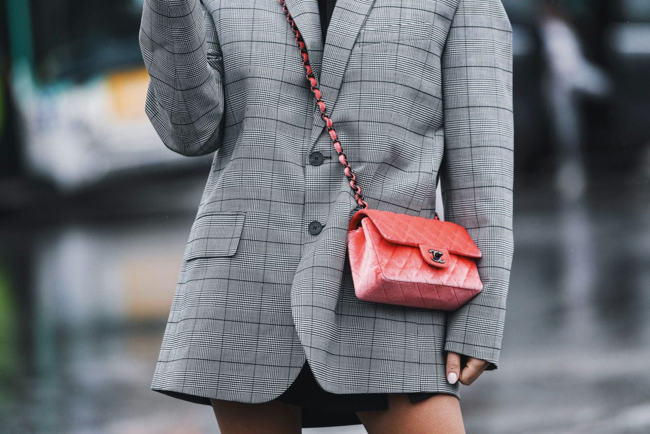 chanel medium flap bag outfit