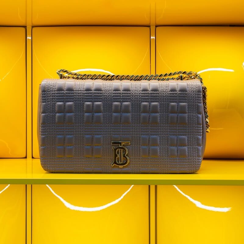 【BURBERRY】LOLA CHAIN BAG Authentic Burberry TB Lambskin Quilted Lola Wallet On Chain