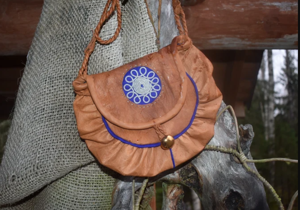 Sámi Traditional BagImage Credit (https://www.etsy.com/)