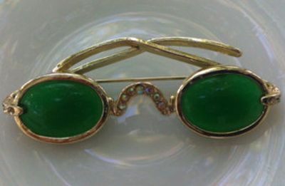 Shiels Emerald Sunglasses. Image Courtesy: pinterest.com